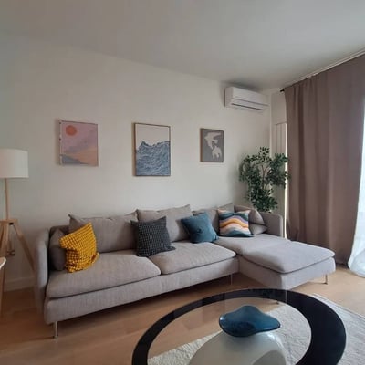 Alquiler de un amplio apartamento de 3 habitaciones, 71 m², distrito Belgrade Waterfront, Belgrado, Serbia